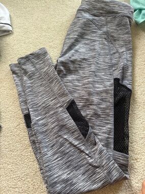 Makeup Forever Gray Space-Dye Leggings with Black Mesh Panels